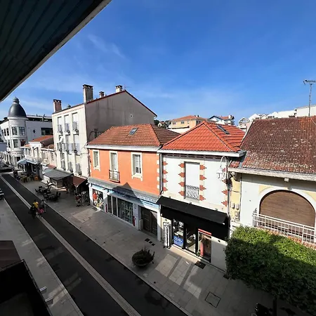 Apartment Centre - T2 Confortable Proche - Fr-1-319-611